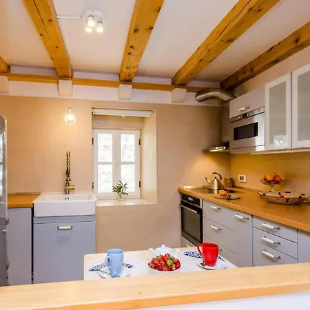 Domino 18 - Duplex Two Bedroom With City View Dubrovnik