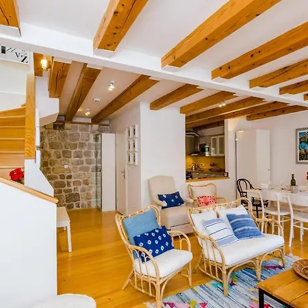 Domino 18 - Duplex Two Bedroom With City View Daire *